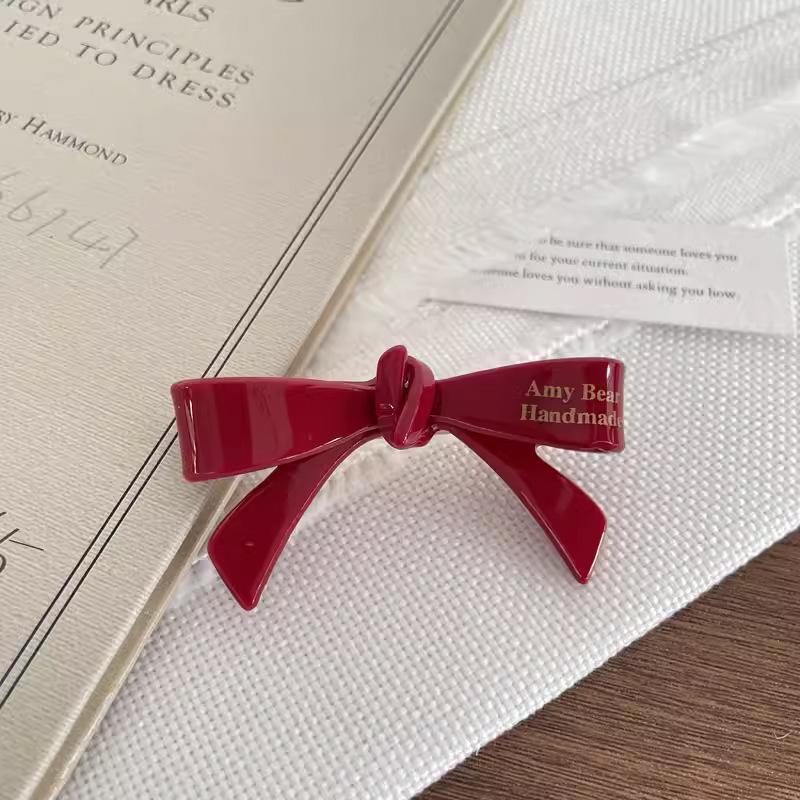 

The Acetate Bow Hair Clip with A Girlish Texture Sweet Side Clip with Small Bangs and A Duckbill-shaped Clip Hair Accessory Raspberry color