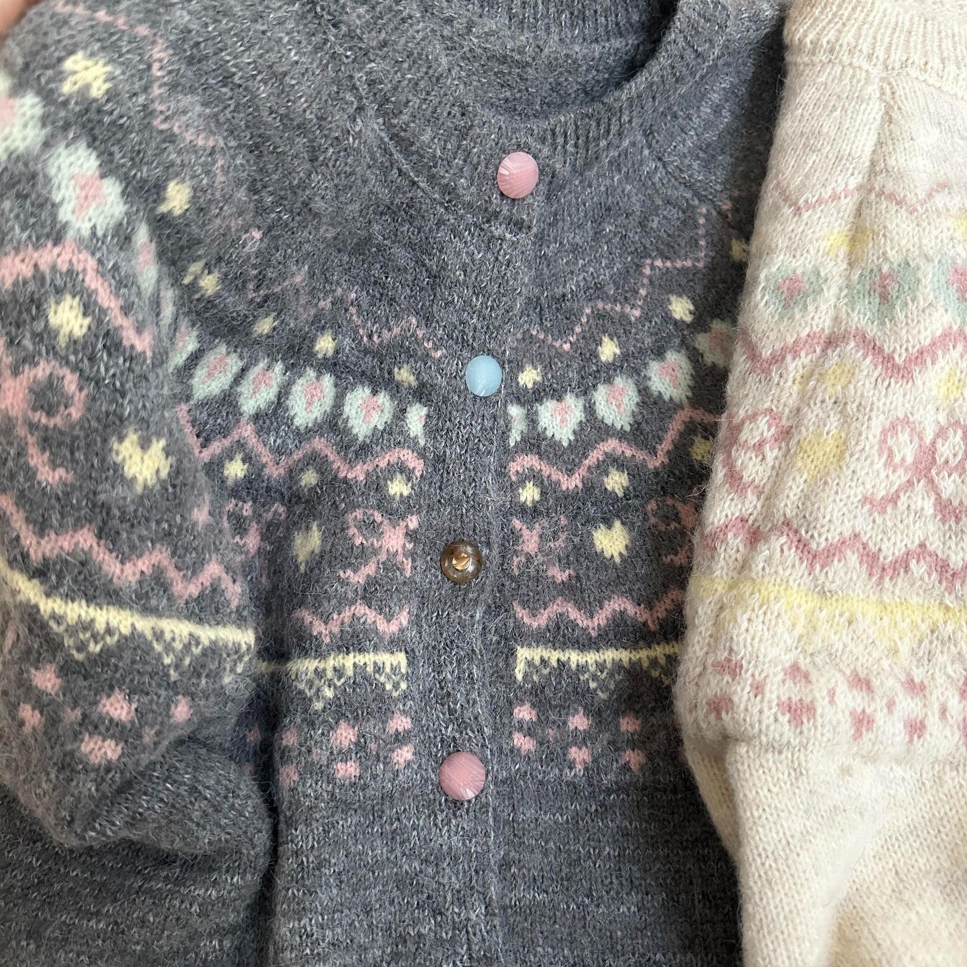 

Корейский кардиган из жаккардового трикотажа в стиле колор-блок: Женская короткая верхняя одежда свободного кроя для осени/зимы S (suitable for 40-45 kg)