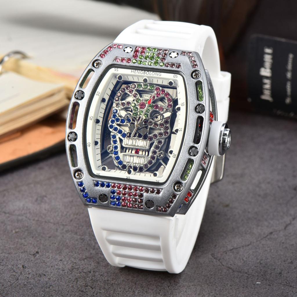 New Colored Diamond Skull Quartz Watch Spot Wholesale Fashion Business Diamond-encrusted Silicone Watch Men