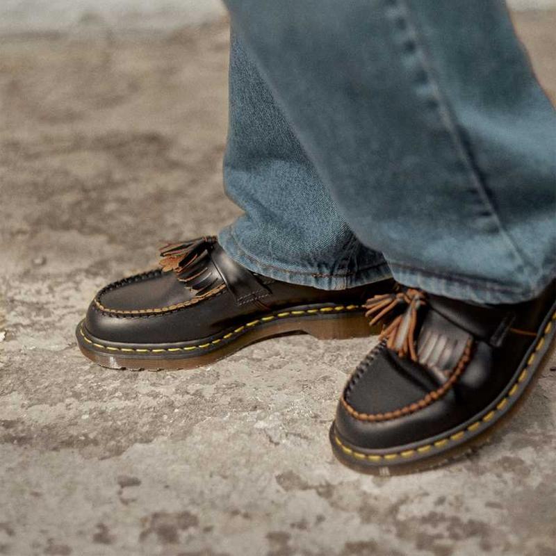 Dr. Martens Adrian Vintage Tassel Loafer Black Quilon Unisex Sneakers 26891001