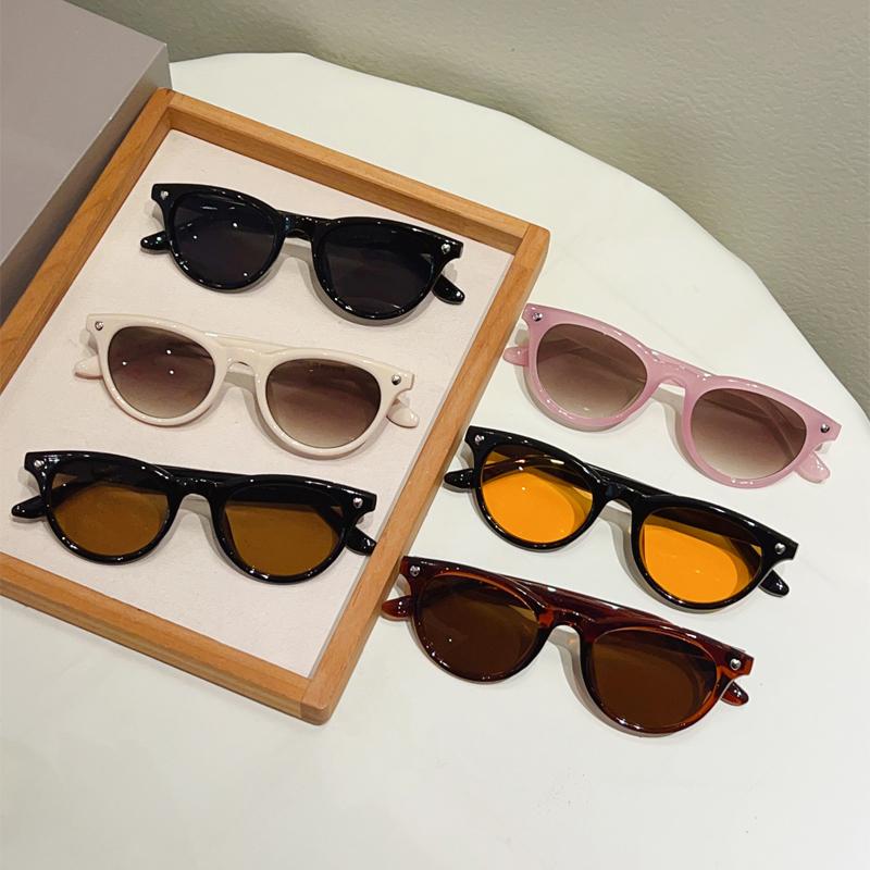 Cat Eye Sunglasses Women New in Korean Style Gradient Casual Shades Trendy Luxury Brand Design Outdoor Decor Sun Glasses