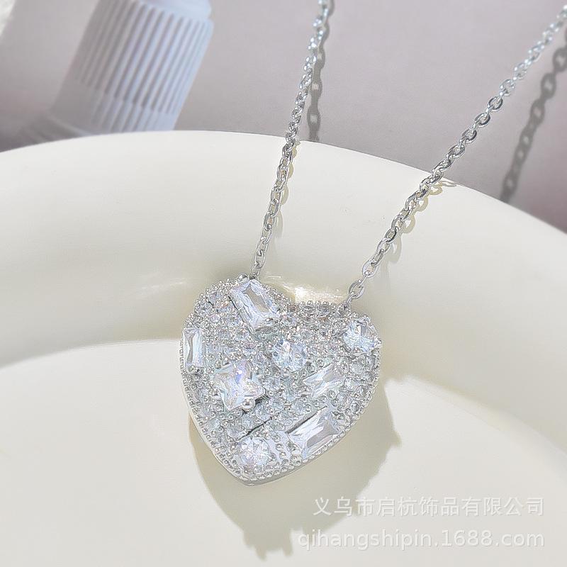 Love Necklace Women'S High Sense Of Simplicity Ol Temperament Heart-Shaped Diamond Pendant Clavicle Chain