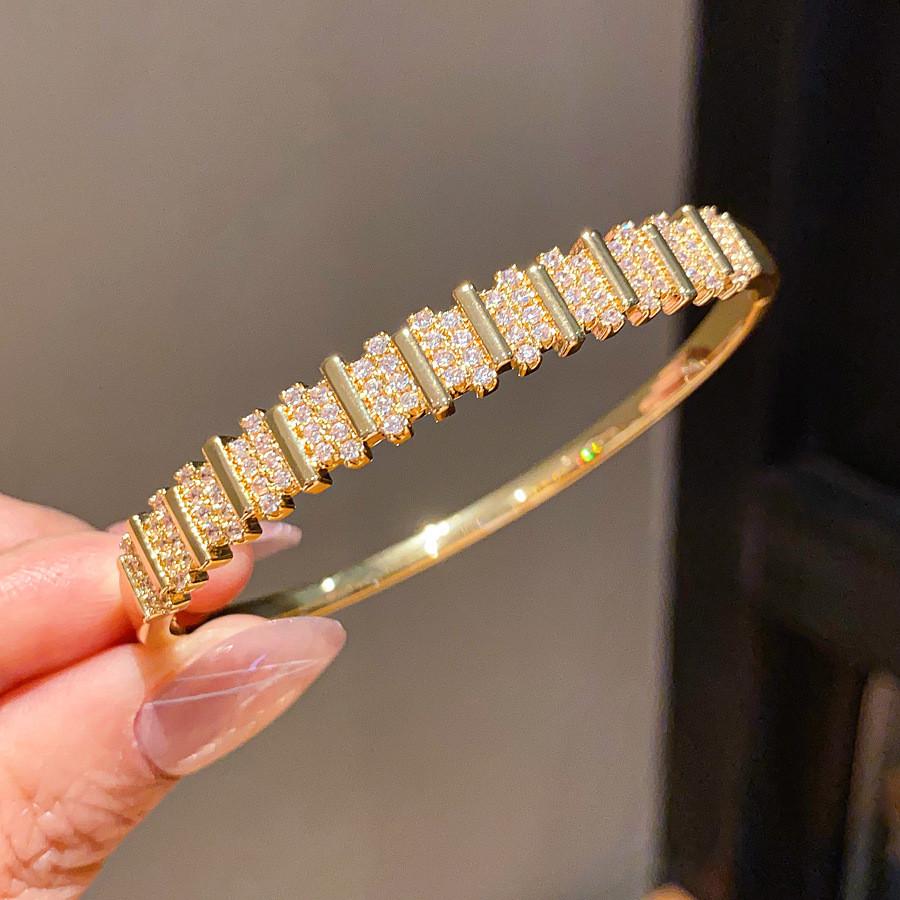 18k Gold Plated Zircon Bracelet With Geometric Design For Elegant Women золотой