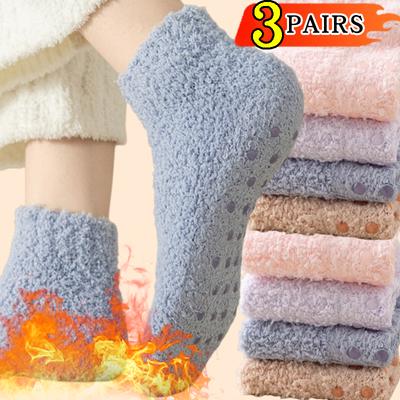 Damen Verdickte Plüschsocken Warme Winter Weiche Koralle Samt Silikonpunkt Rutschfest Kurze Socken Indoor Kältefest Thermische Bodensocke