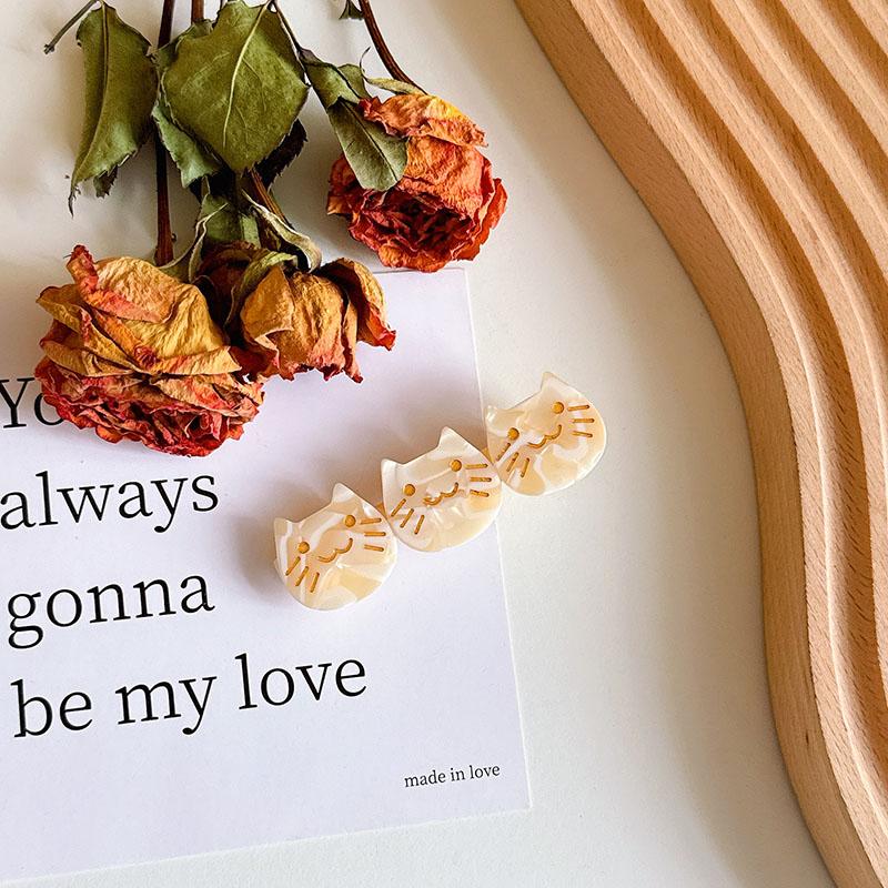 

Новый 6,3 см Зажим для челки Три маленьких котенка из уксусной кислоты Изысканный модный животный зажим-уточка Аксессуары для волос Hairpins