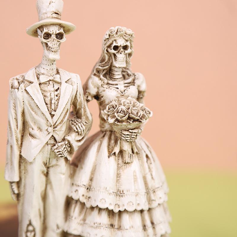 Skull Couple Resin Ornament for Halloween - Home, Desktop, Garden Decor