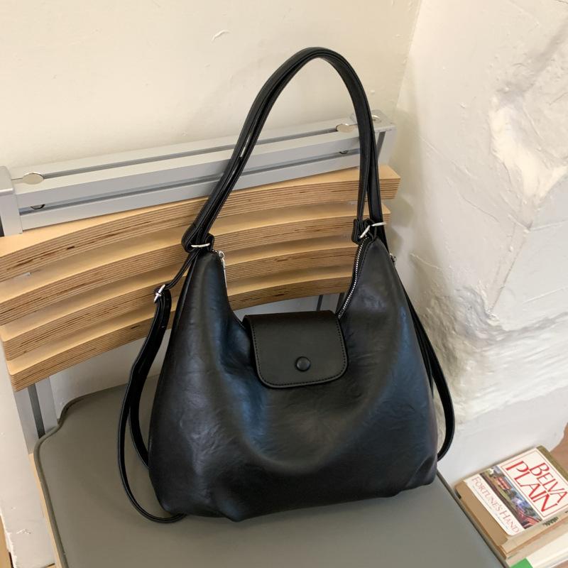 Tragetasche mit großem Fassungsvermögen, Damenmodische und hochwertige Retro-Einzelschultertasche, Pendlerrucksack