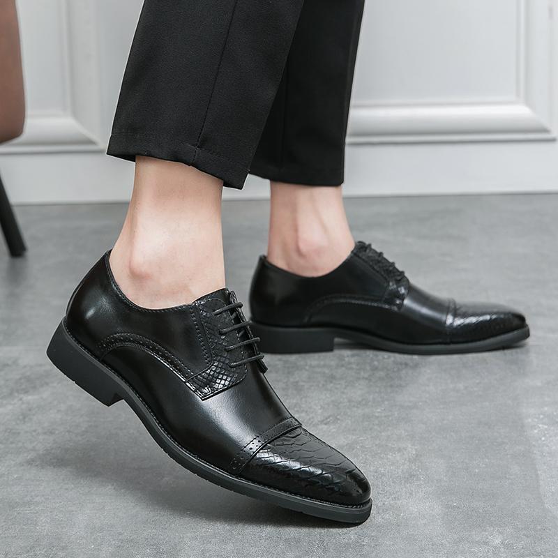Men’s White Brogues Derbys Formal Business Leather Shoes Men Retro Tuxedo Wedding Classic Dress Shoes