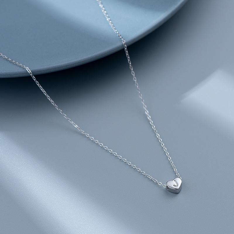 S925 Silver Heart-Shaped Initial Necklace - Korean Style Clavicle Chain with Trendy Peach Heart Design.