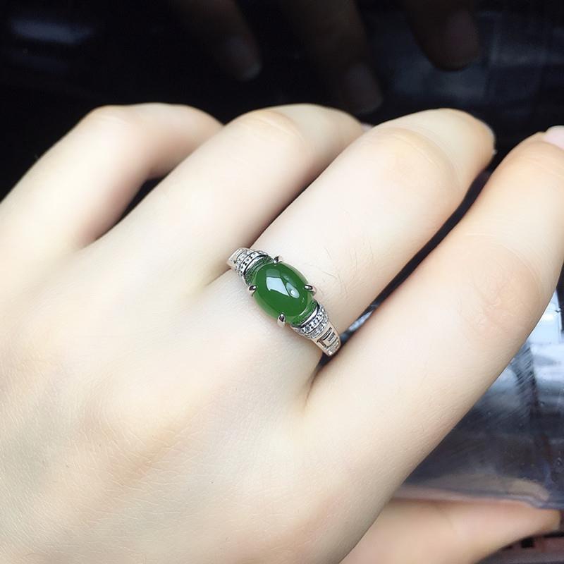 Lady Silver-plated Synthetic Green Ring - Elegant and Fashionable Open Design. A Birthday Gift Will Bring You Good Luck.