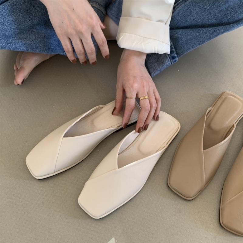 Fashion 2024 Summer New Large Size Flat Bottom Slippers for Women Korean Outdoor Square Toe Women Shoes Fashion Casual Shoes for Women