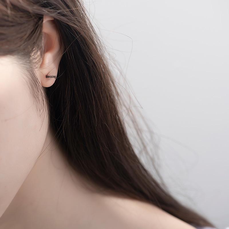 Fresh & Cute Mini Flower Earrings for Women: Simple, Versatile, Japanese & Korean Style Niche Design