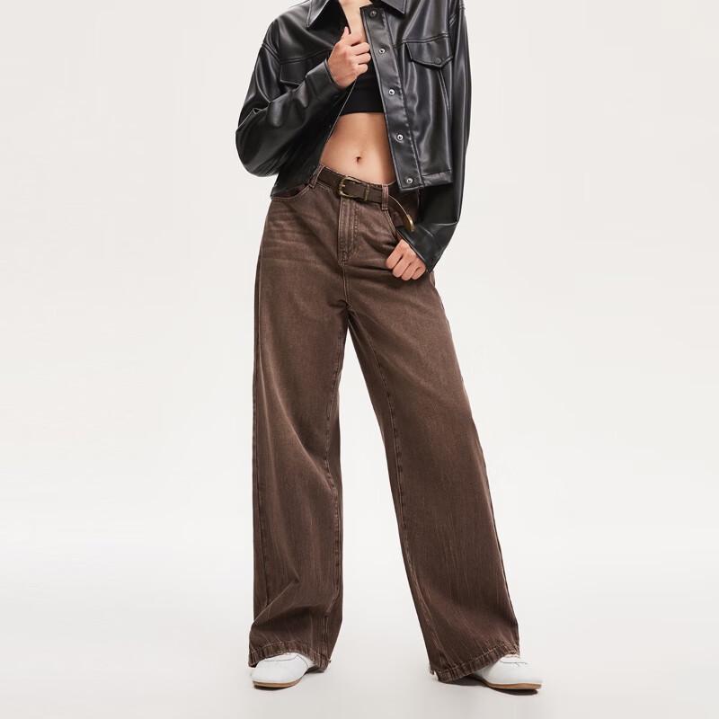 VEROMODA Women's Mid-Waist Straight Leg Distressed Jeans