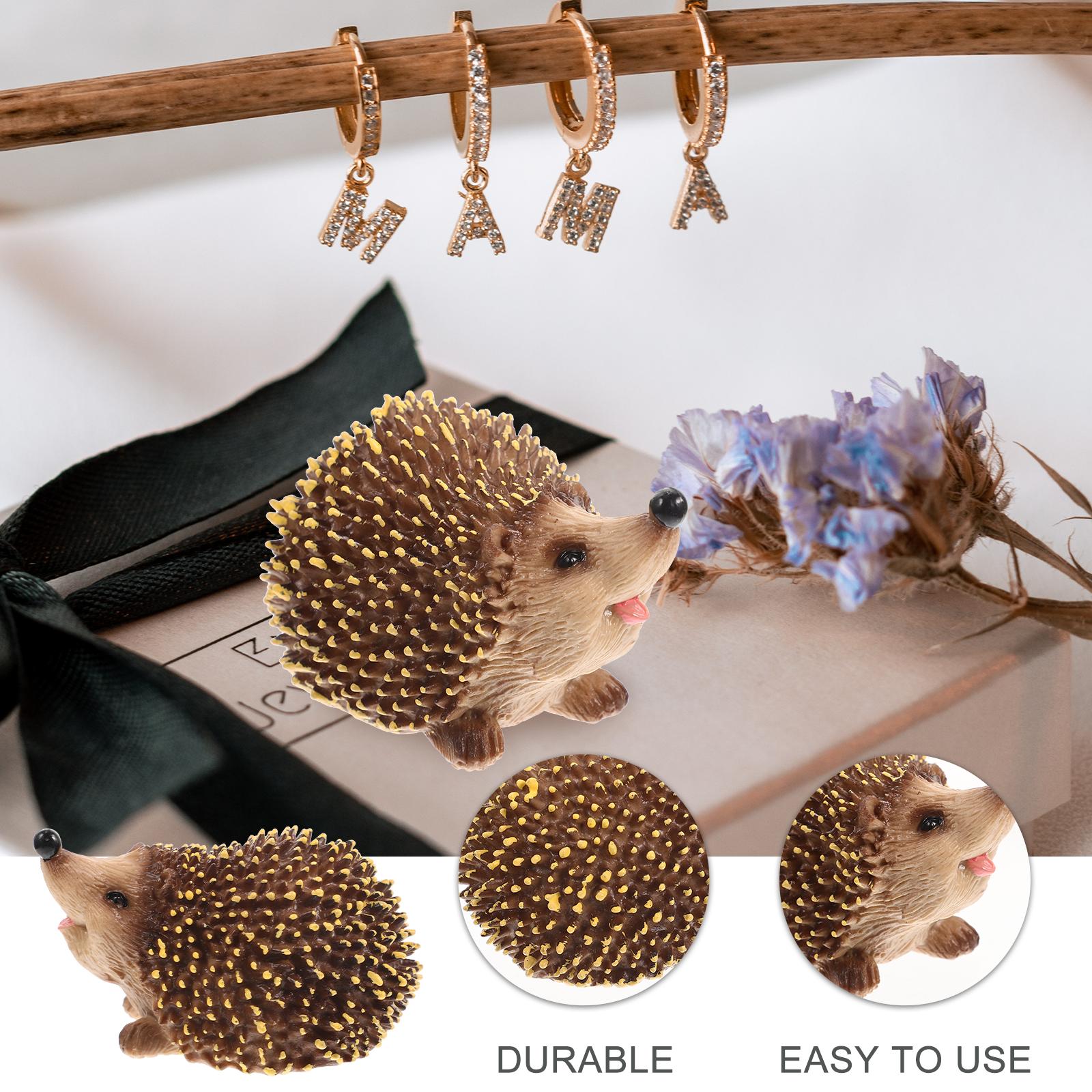

Plastic Miniature Hedgehog Garden Decor Creative Compact Micro Landscaping Ornament Lovely Plastic Hedgehog Sculpture Bonsai 8.5X5.5X4.5CM