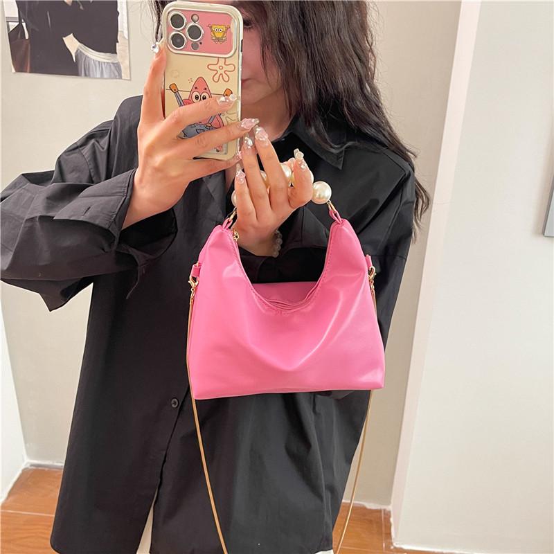 Elegant Women's Pearl Handbag 2025: Chic Chain Shoulder Crossbody with Simple Texture