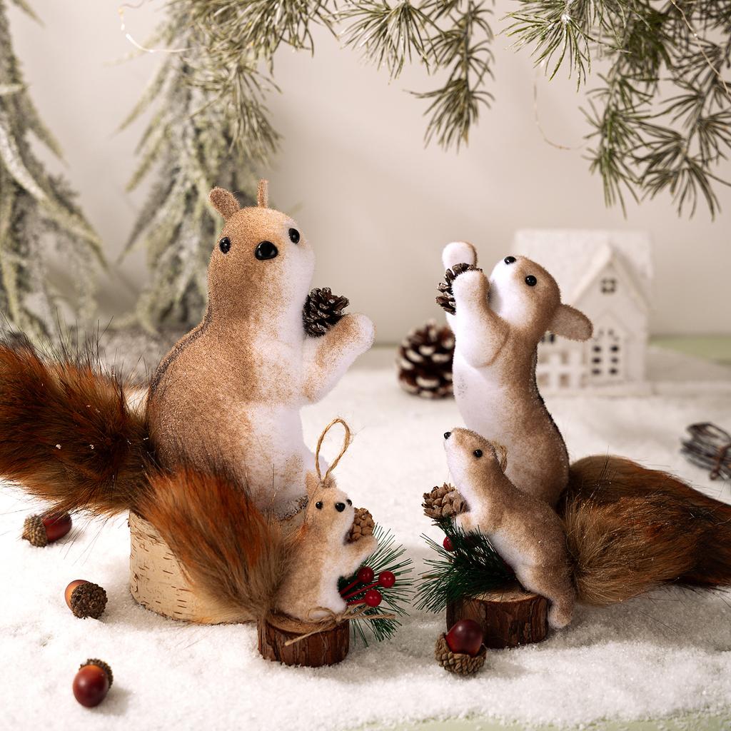 Realistic Foam Squirrel Hanging Ornament Christmas Tree Decor Woodland Animal Figurine with Faux Fur Tail Pine Cone Home Decor
