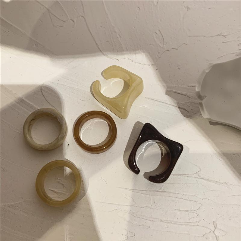 Japansk-koreansk kald stil harpiks akryl rav skog ring