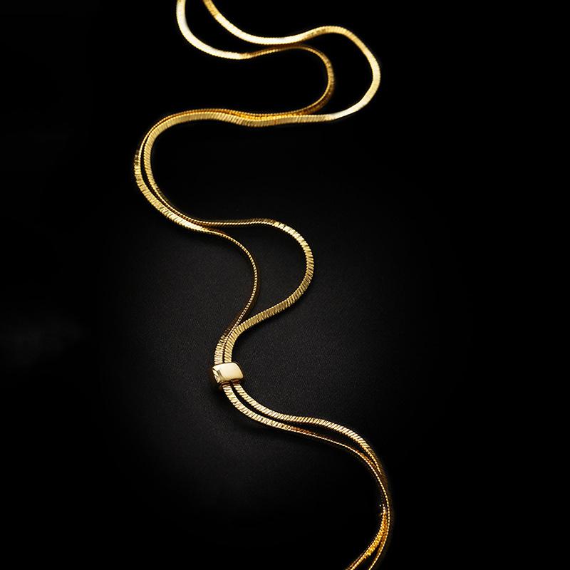 European and American fashion pull long necklace women's niche light luxury design high-end snake bone chain simple and versatile sweater chain