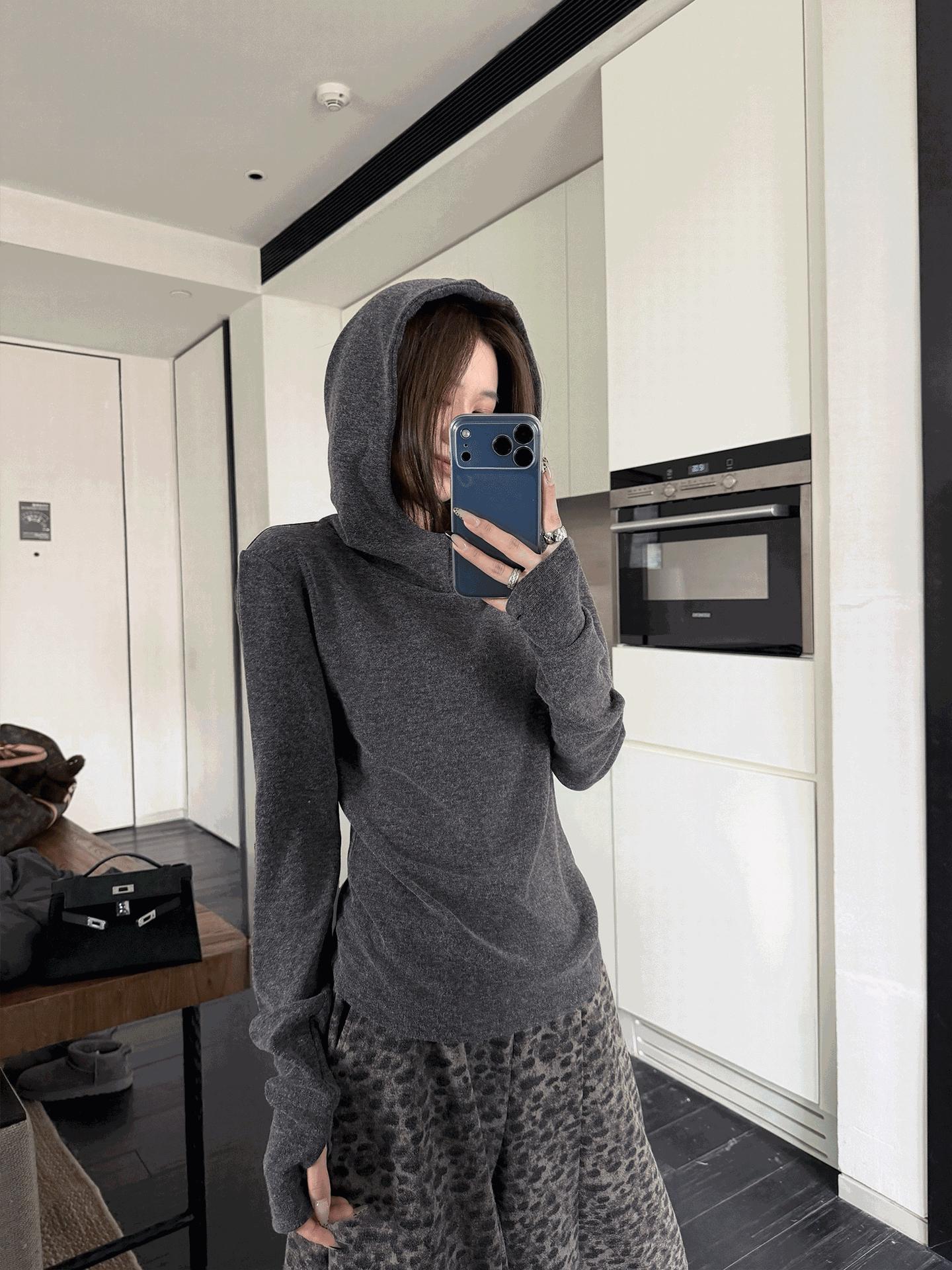 

Superniniyy Outdoor Hooded Faux Wool Thumbhole Base Layer Top with Thickened Cuffs Large серый