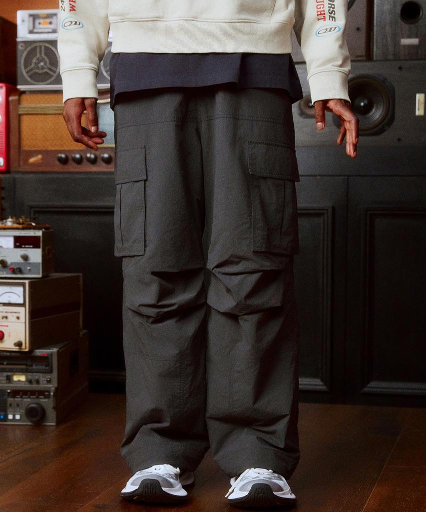 DTHIRTYONE Padded Nylon Parachute Cargo Pants (Charcoal)
