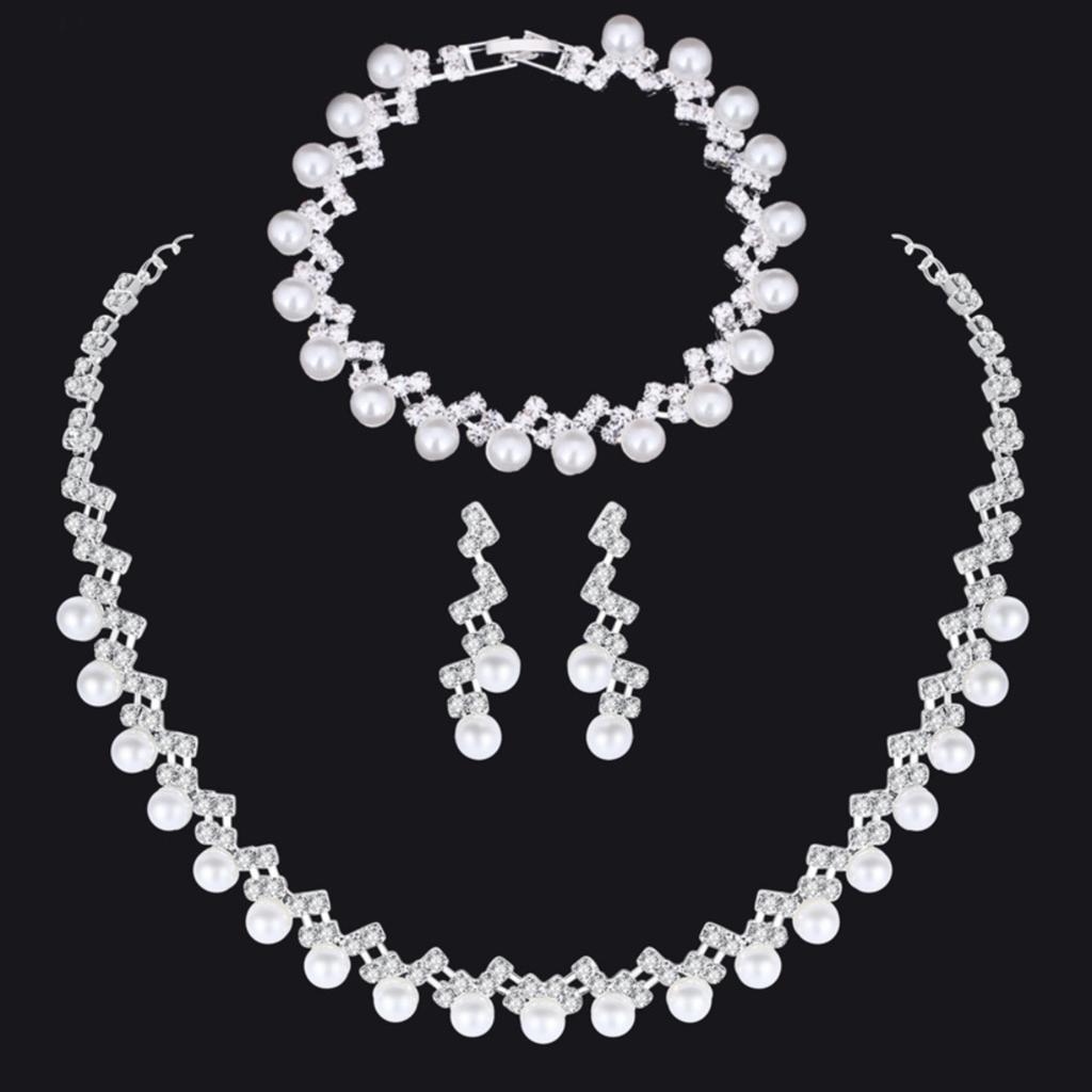 4 Pieces of Women's European and American Fashionable Pearl Necklaces, Earrings, Bracelets, 4 Sets of Wedding and Party Jewelry