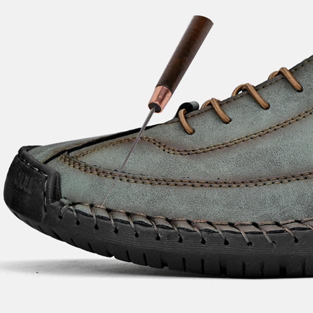 Hand-stitched Leather Shoes for Men Outdoor Light and Non-slip Walking Hiking Shoes Men Big Size 38-48 Slip-On Driving Loafers