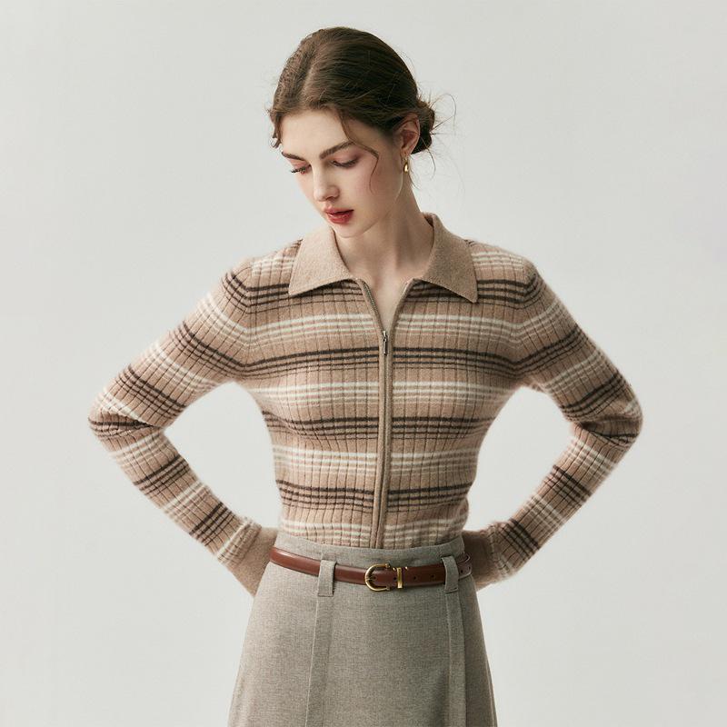 2025 Autumn/Winter Color Block Striped Slim-Fit Zip-Up Polo Cardigan Sweater