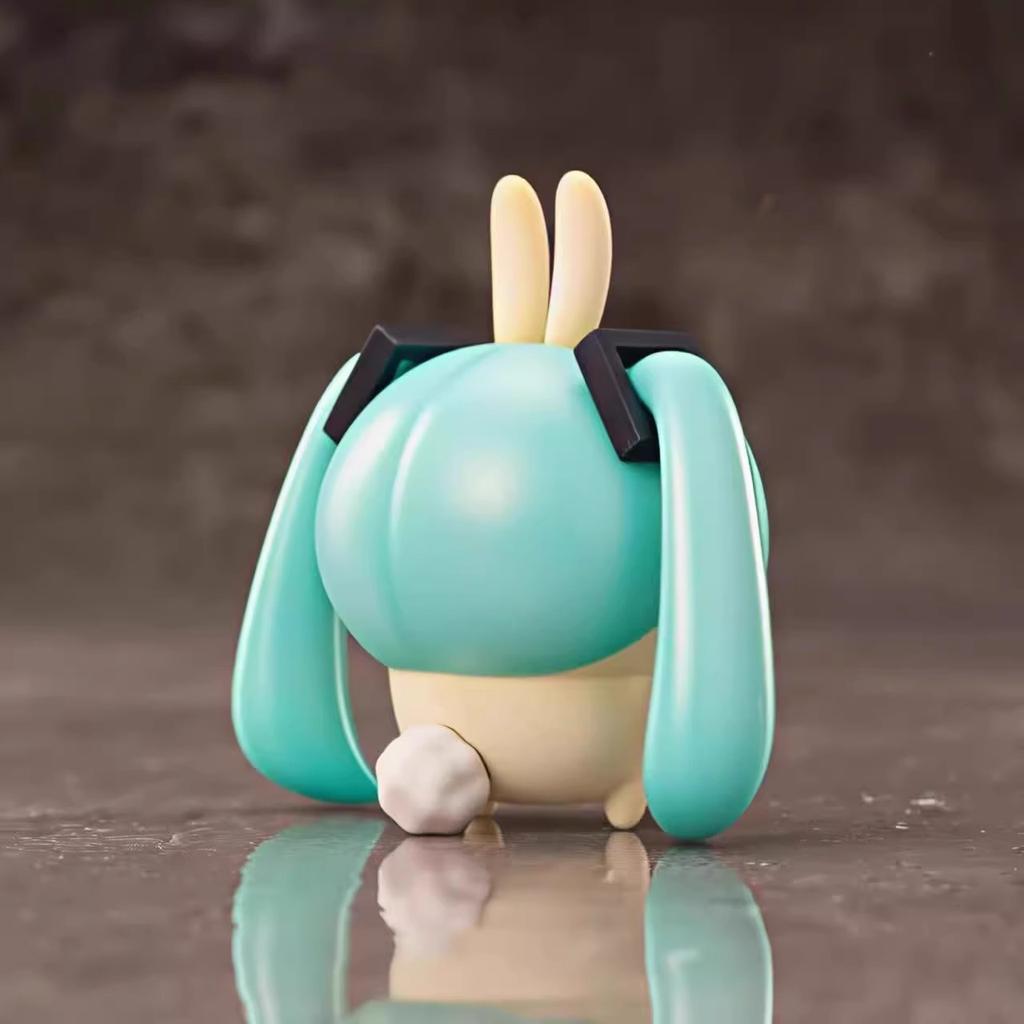 New Chiikawa Cute Anime Figure Keychain Set – Usagi, Hachiware Hatsune Momonga & More | Kawaii Collectible Toy Pendant Gift