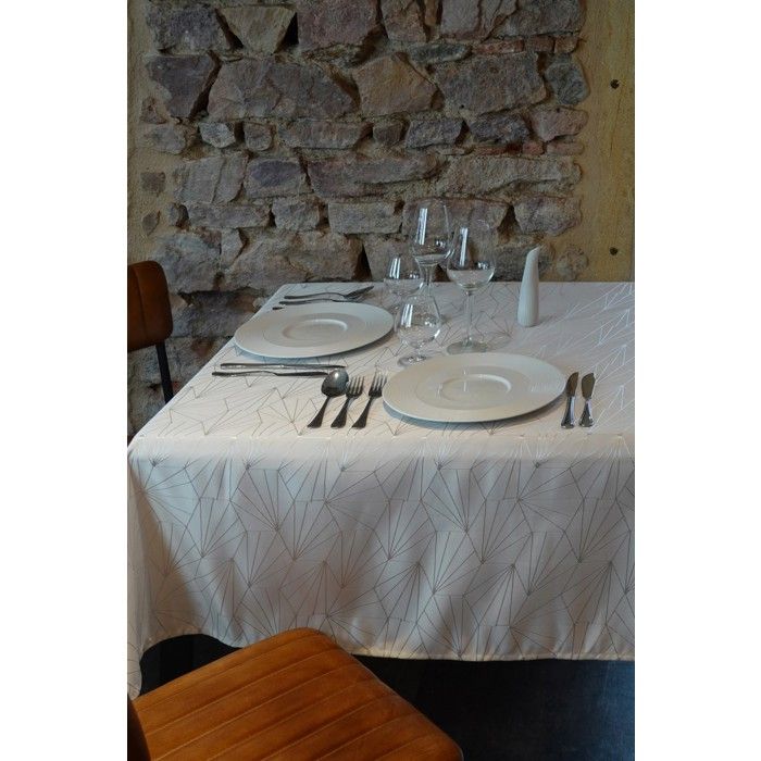 Nappe 145x240cm Facette blanc