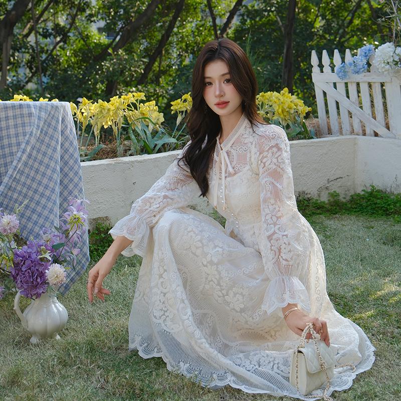 Elegant Lace Dress Women Mesh Embroidery Lanetern Sleeve Elegant Vintage Long Robe Holiday Prom Party Dresses