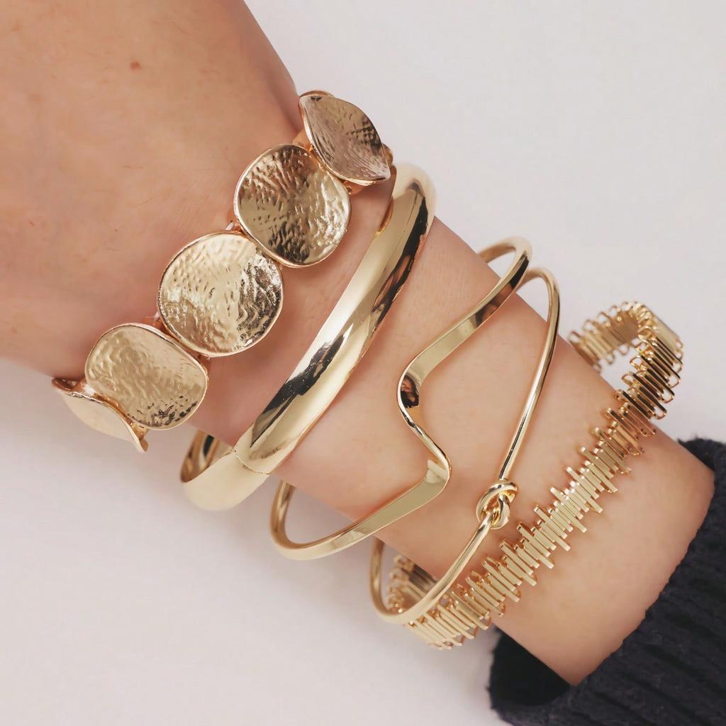 5pcs Vintage Exaggerated Luxury Geometric Design Wide Metal Gold Bangle Set, Suitable For Everyday Wear And Gifting