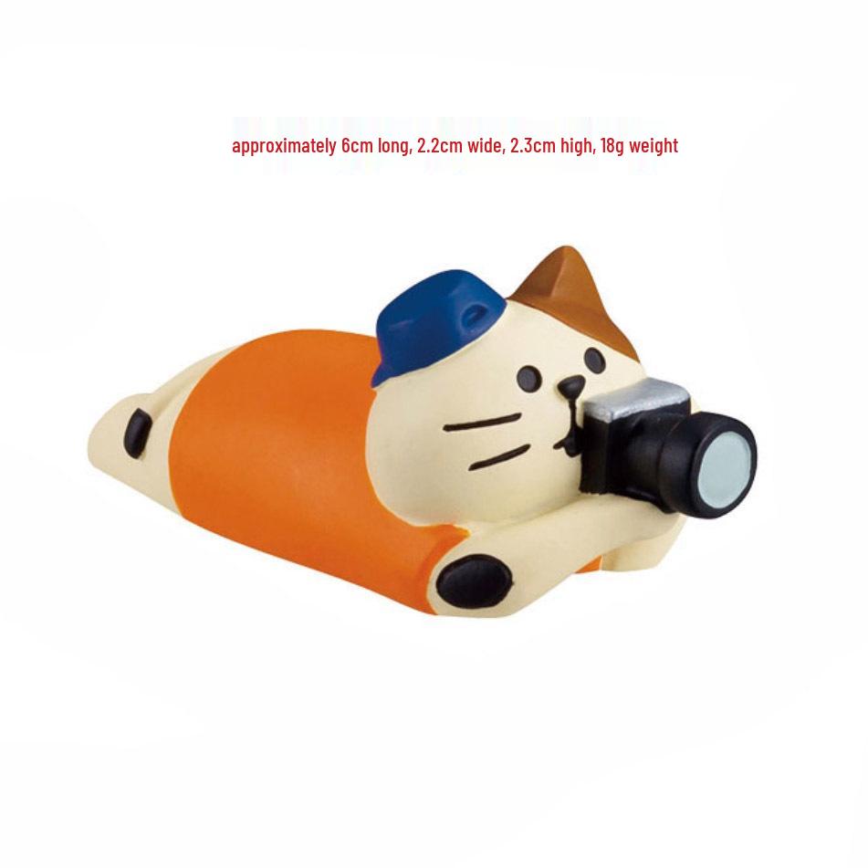 Japanese Style Cat Resin Ornament for Car Console Decoration