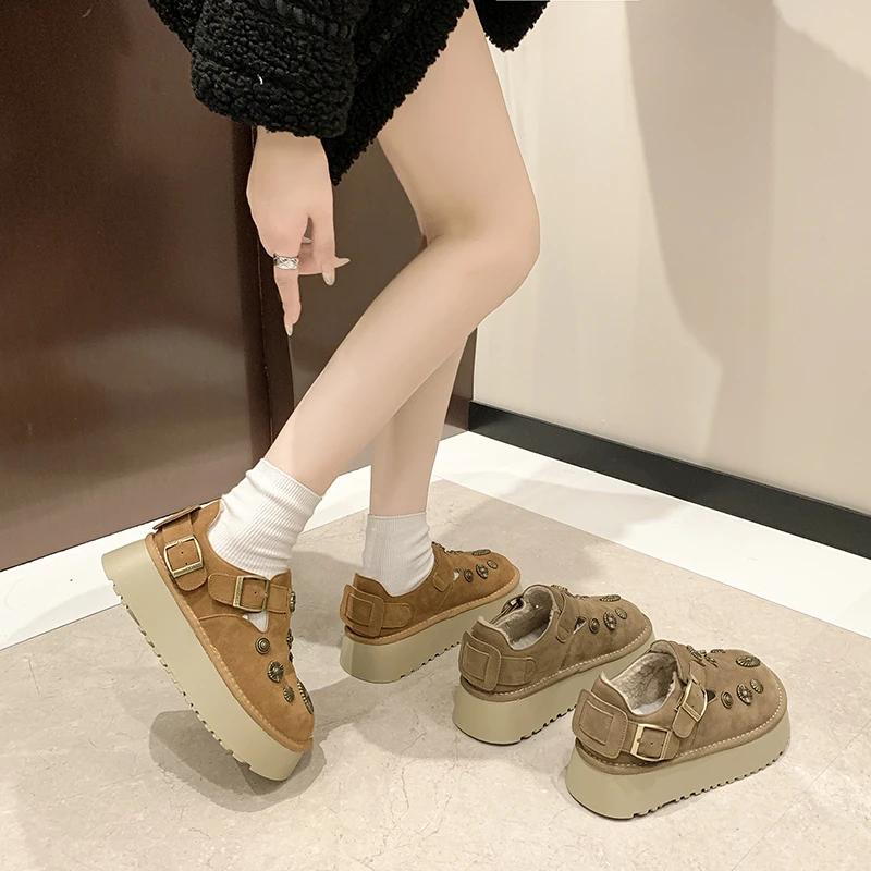 Fashion Winter New Thick Soled Snow Shoes Women's Round Head Suede Rivets Metal Buckle Anti-slip Wear-resistant Cotton Boots
