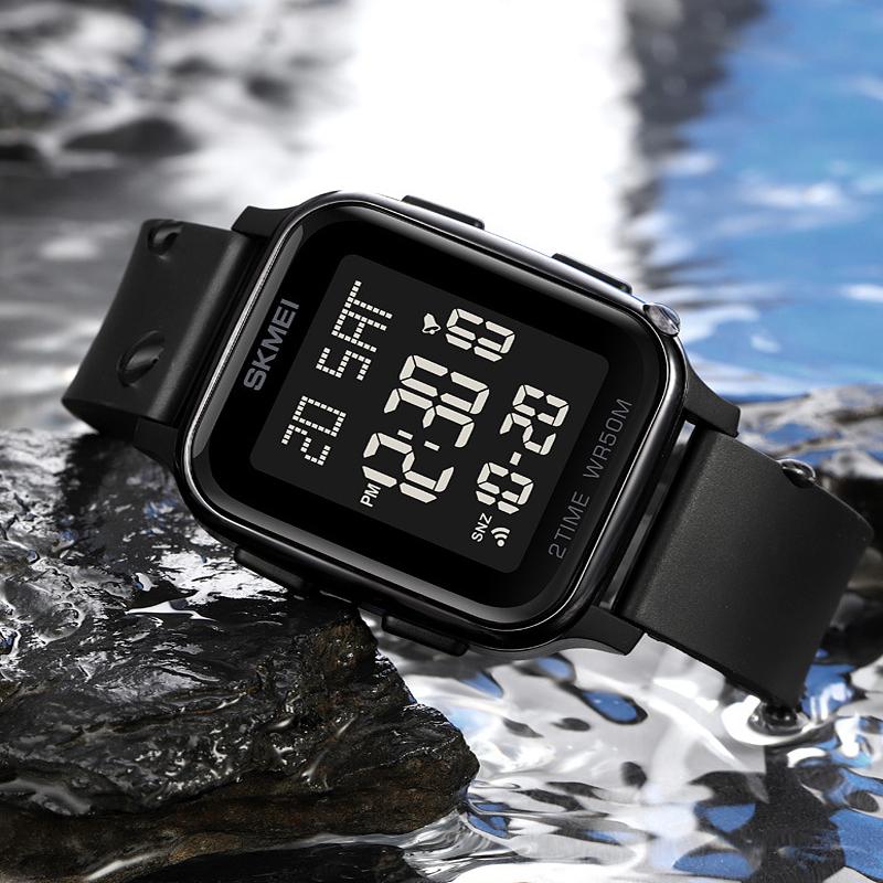 მამაკაცის 5 ბარიანი წყალგაუმტარი კალენდარი უკუთვლა ელექტრონული მაჯის საათები საათი LED სინათლის ციფრული საათი