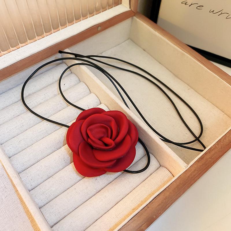 Korean Fashion Pearl Necklace - Extra Long, Elegant Sweater Chain for Autumn/Winter