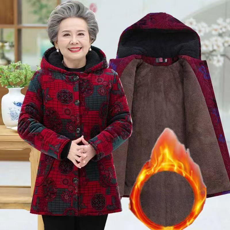 

Бабушкино пальто средней длины с толстым хлопковым подкладом и плюшем M