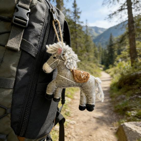 Vintage Handgjord Filt Häst Prydnad Kinesiska Nyåret Ull Djur Berlock för Träd Hem Bil Ryggsäck Dekor