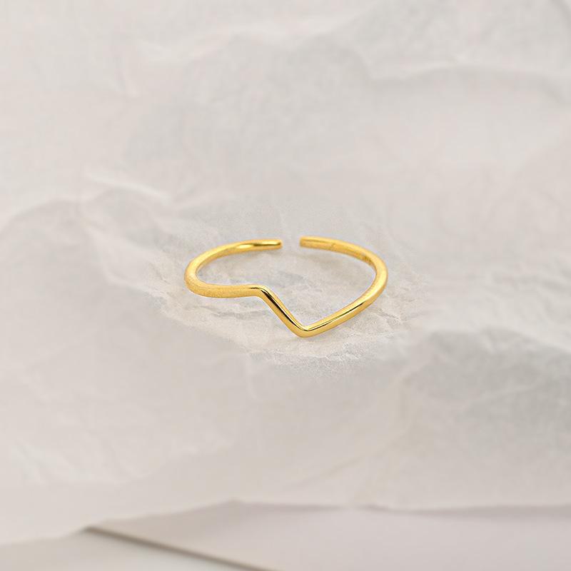 

Banyan Tree S925 Silver Retro Lightning Ring: Elegant Z Letter Luxury Design for Women RS753, Adjustable opening золотой