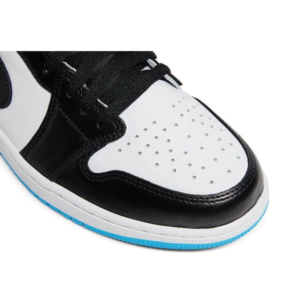 Air Jordan 1 Retro Low OG 'UNC' (Unisex) White / Dark Powder Blue / Black Vintage Basketball Shoes CZ0790 104