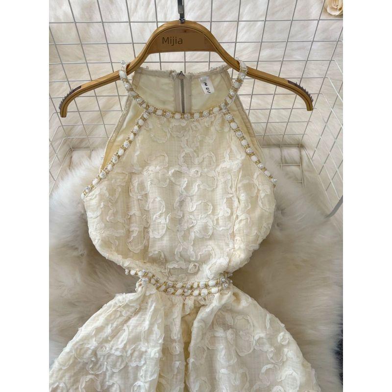 Accessible Luxury Fashion Shoulder-Baring A- line Large Hem Dress Halterneck