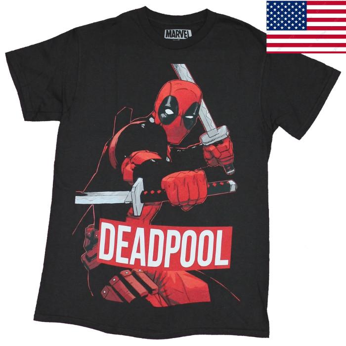 

Deadpool Mens - Posed Wielding 2 Swords Over Name Unisex T-Shirt M