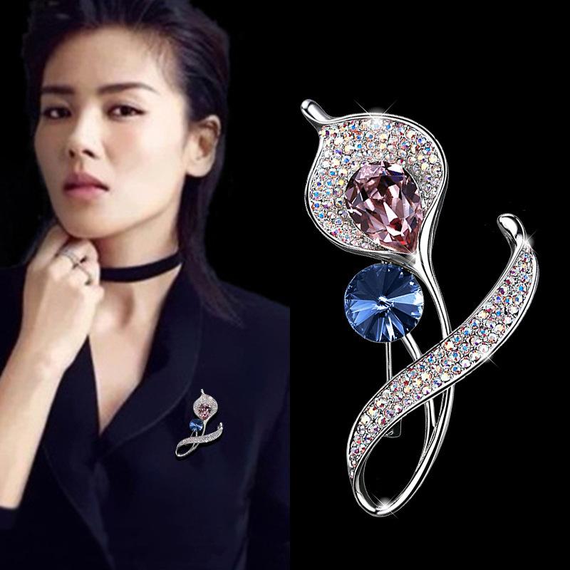 Coat brooch Women s high-end exquisite pin Big breasted flower star with the same anti-light suit and accessories