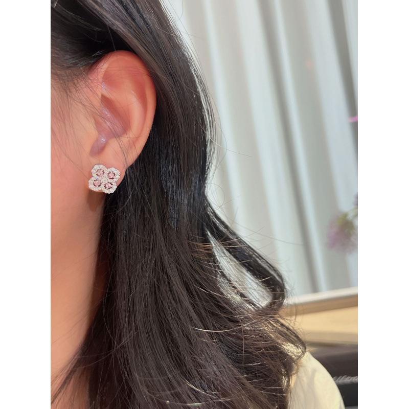 Celebrity Style Full Of Diamonds Four-Leaf Clover Stud Earrings, Women'S Light Luxury Niche Design, Advanced Sense Burst, Exquisite Small Fragrant