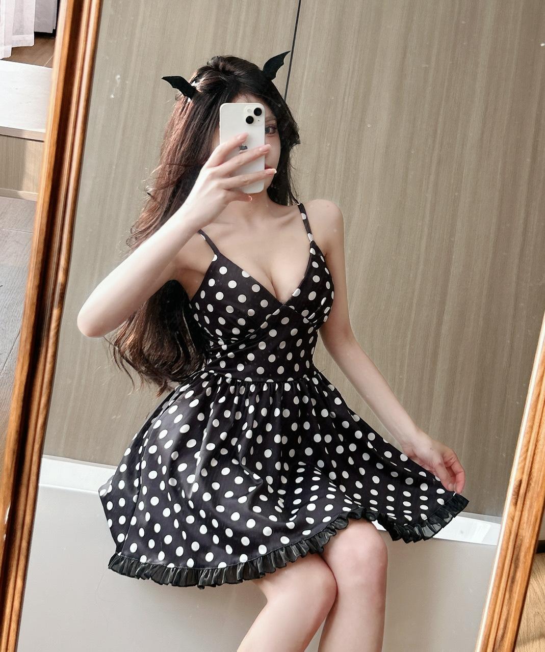 

Sexy pure desire storm point printing suspender dress women s summer seaside vacation temperament waist big swing short skirt L чорний