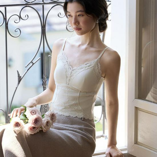 Sexy Slimming Lace Camisole with Built-in Bra Pads for Women