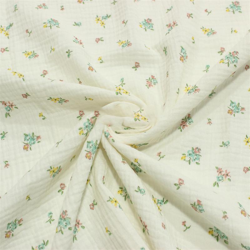 Reiner Baumwolle Weicher Doppellagiger Kreppstoff Kleinblumig Bedruckt zum Nähen von Pyjamas Hauskleidung Decken Handgemachte DIY Stoffe