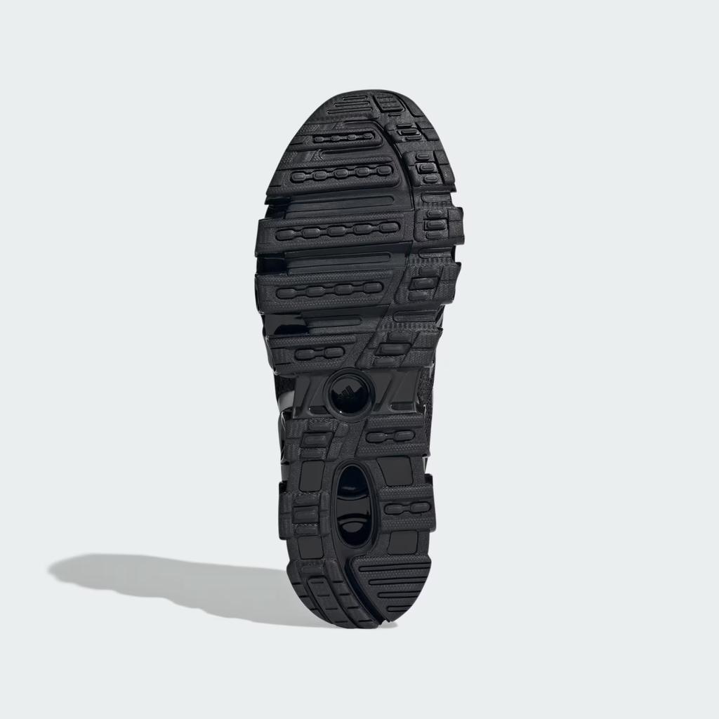 JQ0553 adidas Mega Ghostride Preto Essencial Metálico de Ferro (mulheres)