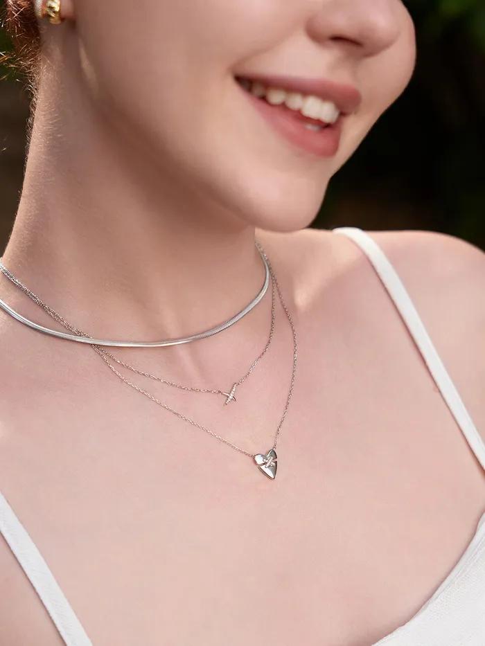 [Worn by Baby Monster Ahyeon] Kiss Pavé 925 Silver Necklace N057-01H.