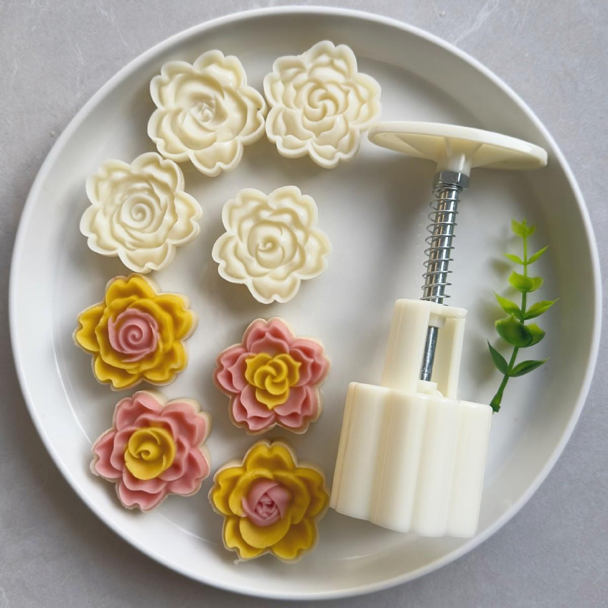 50g 3D Rose Ice Skin Mooncake Mold Set - 1 Mold, 4 Mung Bean Cake Pieces. 50g 3D Rose Set (1 Mold 4 Pieces) покинуть белый