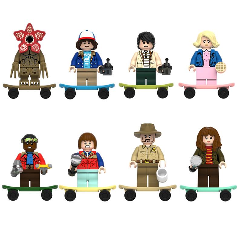Stavebnice Stranger Things Mini figurky 16 stylů Sběratelská sada